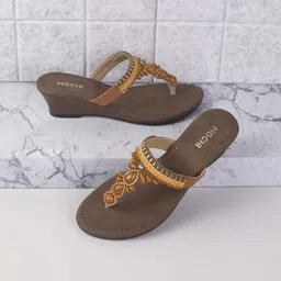 mochi Women Wedges Sandal-picture-19