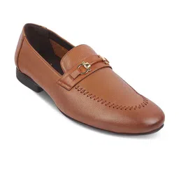 Tresmode Men Textured Leather Loafers-picture-25
