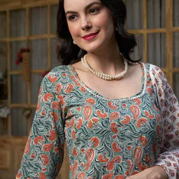 Sangria Floral Printed Pure Cotton Kurta With Trousers & Dupatta image 2