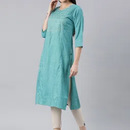 Samhitas Floral Yoke Design Thread Work Round Neck Straight Kurta image 3