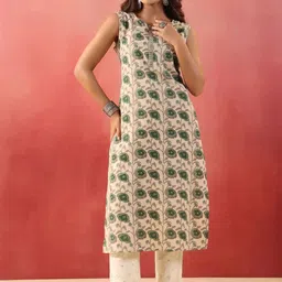 Milvia Women Floral Printed Round Neck Cotton Kurta-picture-27