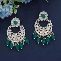 Women Click Stone-Studded & Beaded Jewellery Set image 4