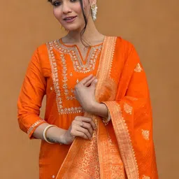 CREEPER Women Ethnic Motifs Embroidered Thread Work Kurta with Trousers & Dupatta image 2