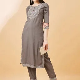 HERE&NOW Women Ethnic Motifs Embroidered Regular Thread Work Kurta with Trousers image 4