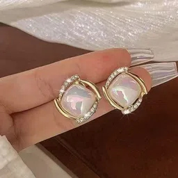 DIVASTRI Geometric Studs Earrings image 4