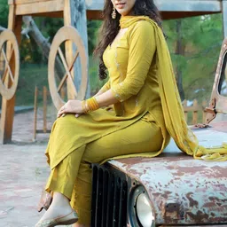 Women Basket Women Ethnic Motifs Embroidered Regular Thread Work Kurta with Trousers & With Dupatta image 3