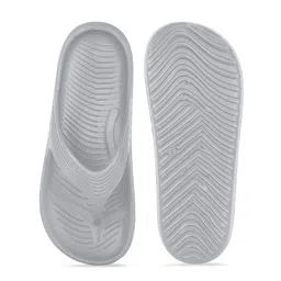 PENNEN Men Textured Thong Flip Flops image 4