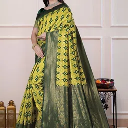 you shop we ship Ethnic Motifs Zari Art Silk Handloom Banarasi Saree-picture-32