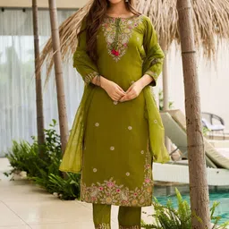 URMIR FASHION Women Ethnic Motifs Embroidered Regular Thread Work Kurta with Trousers & With Dupatta image 5