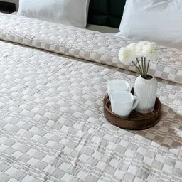 saral home Geometric King Quilt for Mild Winter image 1