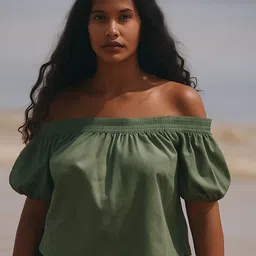 sollobell Off-Shoulder Crop Top image 5