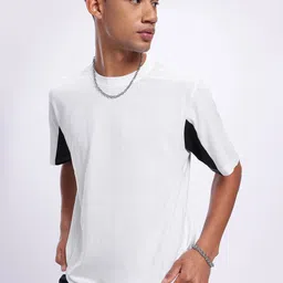 glitchez Contrast Edge Relaxed T-shirt-image-2