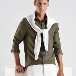 Calvin Klein Jeans Men Slim Fit Solid Spread Collar Casual Shirt-picture-17