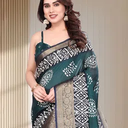 MAGNEITTA Batik Printed Zari Saree image 4