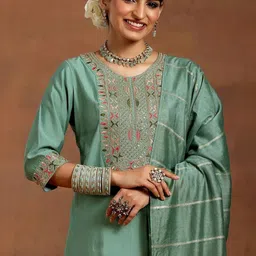 KALINI Women Ethnic Motifs Embroidered Regular Thread Work Chanderi Silk Kurta with Patiala & With Dupatta image 2