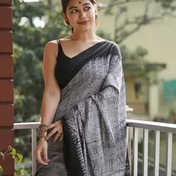 BerMondsey Solid Chanderi Saree image 2