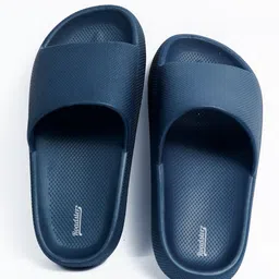 The Roadster Lifestyle Co. Men Textured Sliders Flip Flops image 4