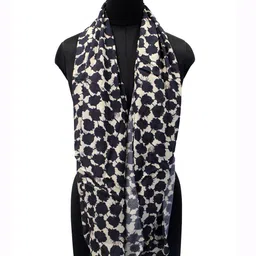 desi butik Feeding Cloak image 3