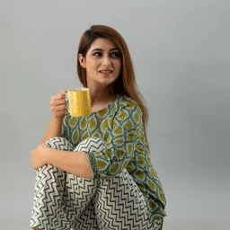 his&her Women Top & Pyjama Set Yellow Printed-picture-35