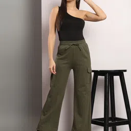 q-rious Women Solid Olive Track Pants image 2