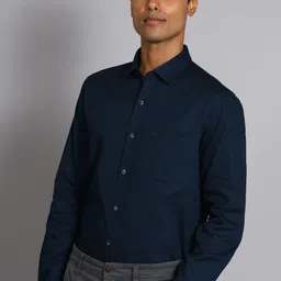 arrow Men Slim Fit Solid Cut Away Collar Formal Shirt image 3