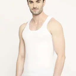 bqt Men Vest image 1