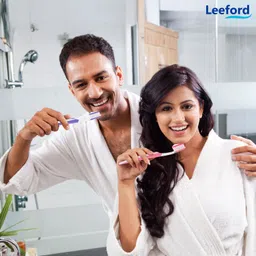 enshine Leeford Ultra Soft Toothbrush image 4