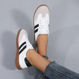 DODA Sports shoes for women Lace up shoes| Walking Shoes For Women image 2