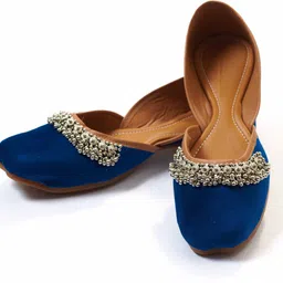 ravis Embroidered Comfortable Latest Collection Jutis For Women-picture-14
