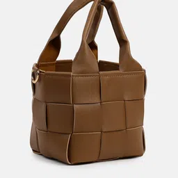 HAUTE SAUCE by Campus Sutra Brown Textured PU Oversized Handbag image 4