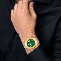 LOREM Men Textured Dial & Bracelet Style Analogue Watch LR140 image 3