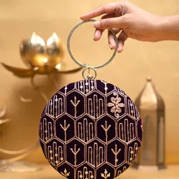 ARTKLIM Embroidered Embellished Box Clutch-picture-18