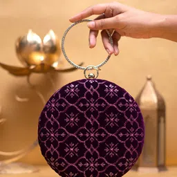 ARTKLIM Embroidered Embellished Box Clutch-picture-12