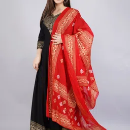 nikora Women Viscose Rayon Kurta Dupatta Set image 3