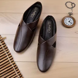 pamaba Men Flats Sandal image 1