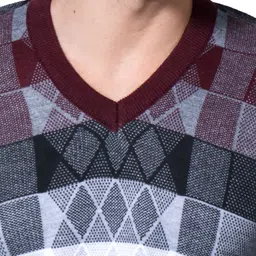 nico wesley Men Printed V Neck Maroon Sweater image 4