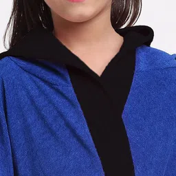 Creeva Solid Hooded Bath Robe image 2