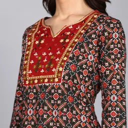 ftDiva Ethnic Motifs Printed Straight Kurta image 2