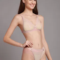 AROUSY Pack Of 2 Lace Detail Non Padded Bra & Mid-Rise Bikini image 4