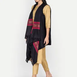 Zamour Women Black & Red Tasselled Bohemian Woollen Shrug image 4