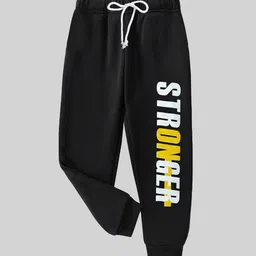 KUCHIPOO Boys Pack Of 3 Printed Mid Rise Joggers image 4