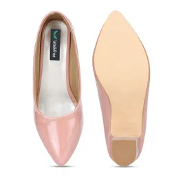 Walkfree Peach-Coloured Printed Block Pumps image 5