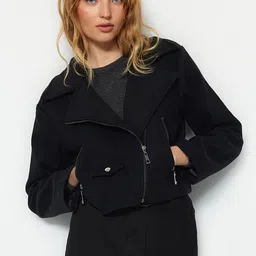 Trendyol Notched Lapel Collar Crop Biker Jacket-image-44