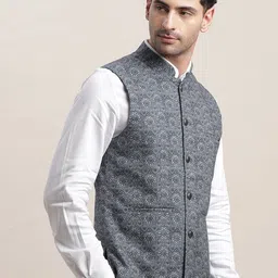 Turtle Printed Pure Cotton Slim-Fit Woven Nehru Jacket image 4