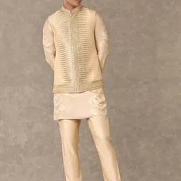 Masaba Trikone Lightweight Longline Tailored Jacket image 2