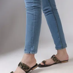 ssv Women Flats Sandal image 2