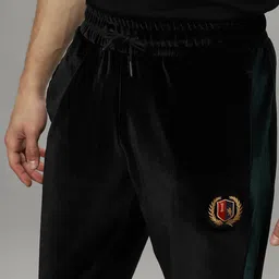 Iconic Men Regular Fit Mid Rise Joggers image 2