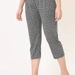 ddaspration Women Multicolor Capri image 4