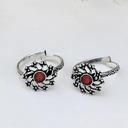TEEJH Pack of 2 Red & Silver Toned Oxidised Toe Rings image 1