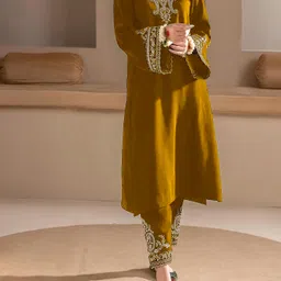 wazix clothing Embroidered Kurta, Trouser/Pant & Dupatta Set image 3